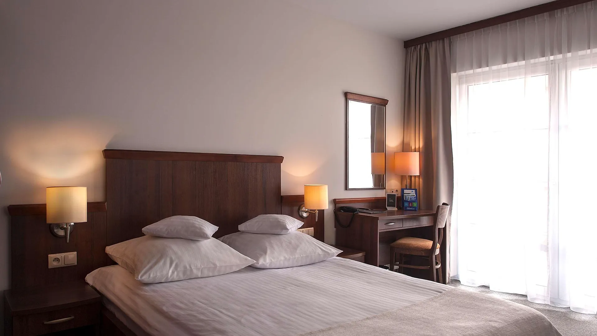 Hotel Edison Poznan Lotnisko Lawica Baranowo