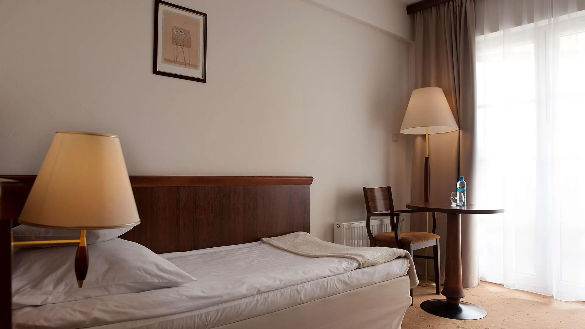 Hotel Edison Poznan Lotnisko Lawica Baranowo