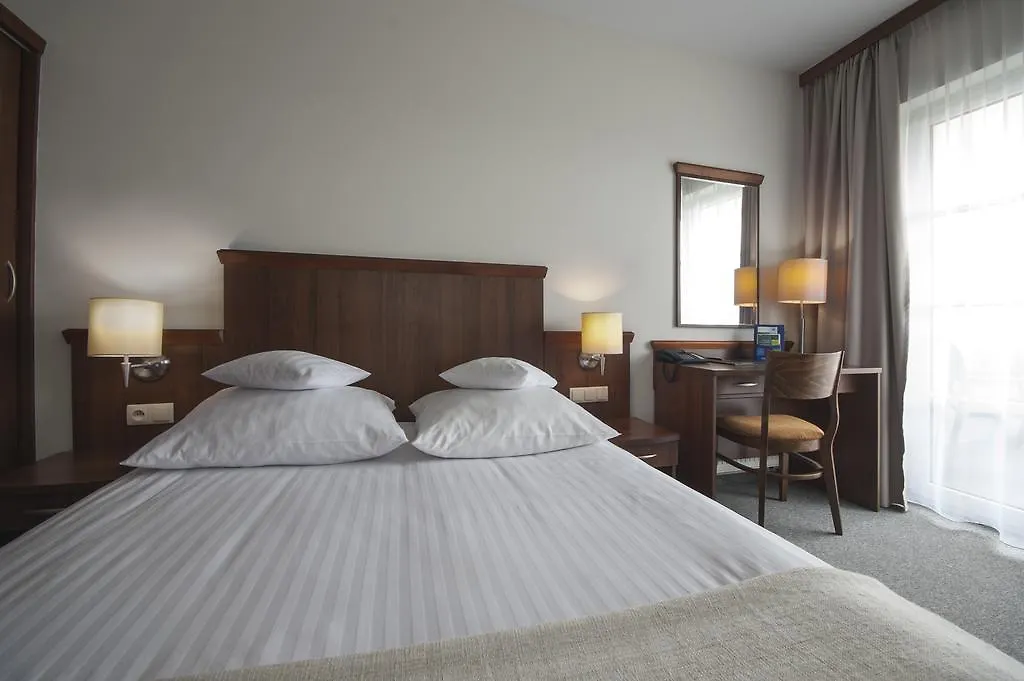 Hotel Edison Poznan Lotnisko Lawica Baranowo  Poland